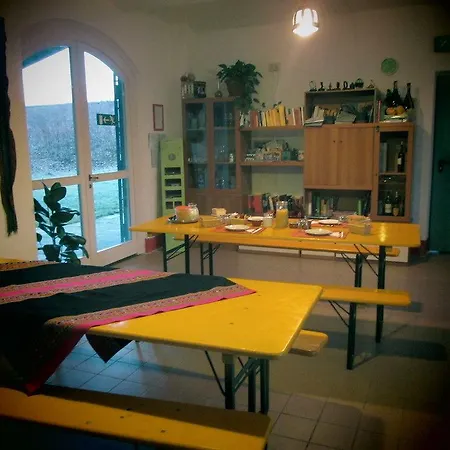 Del Po Hostel