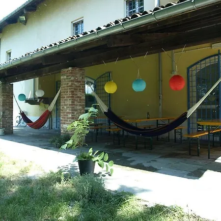 Del Po Hostel *